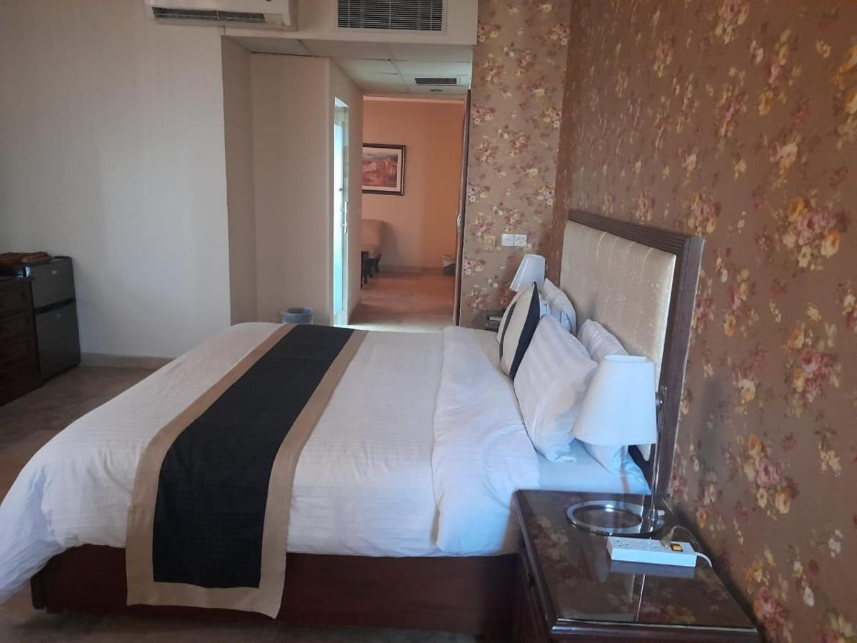 Shalimar Tower Hotel Lahore Eksteriør billede
